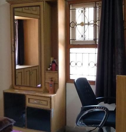 Srinivas Nilayam Apartment Hyderabad Ngoại thất bức ảnh